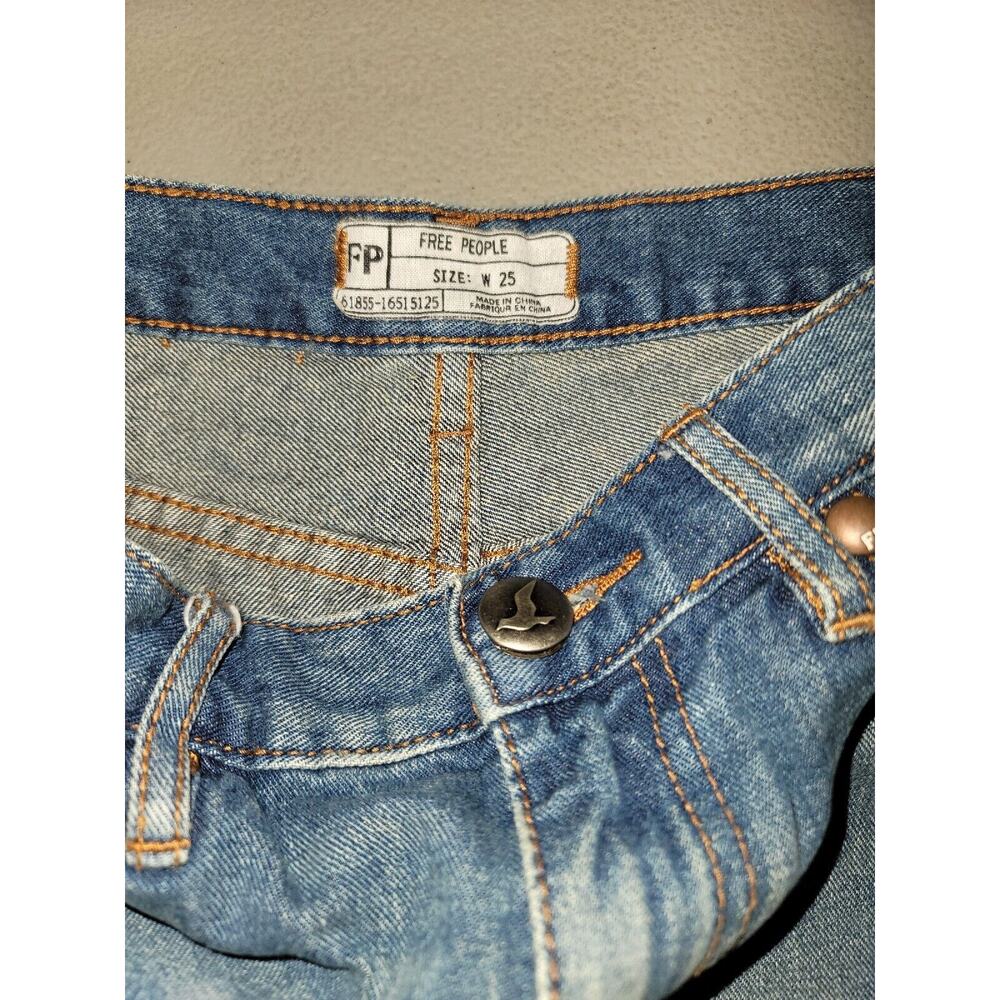 Free People Jean Shorts 25 Aztec MiNT - Picture 5 of 5